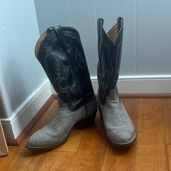 Tony Lama Black and Gray Cowboy Boots - Picture 2 of 5